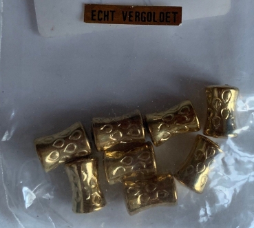 Perlzylinder mit Ornament, echt vergoldet